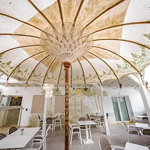 Labrena Hotel